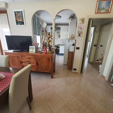 Appartamento Vinovo Centro Buitenkant foto